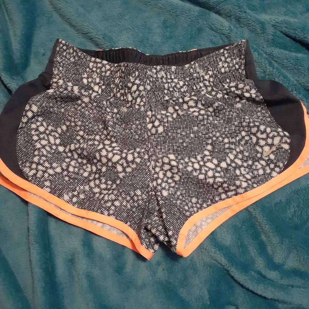 nike shorts with liner x-small